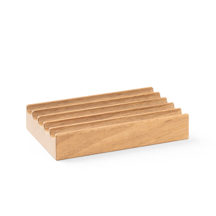 Porte-savon en bois de noyer suisse avec de fines rainures en bois