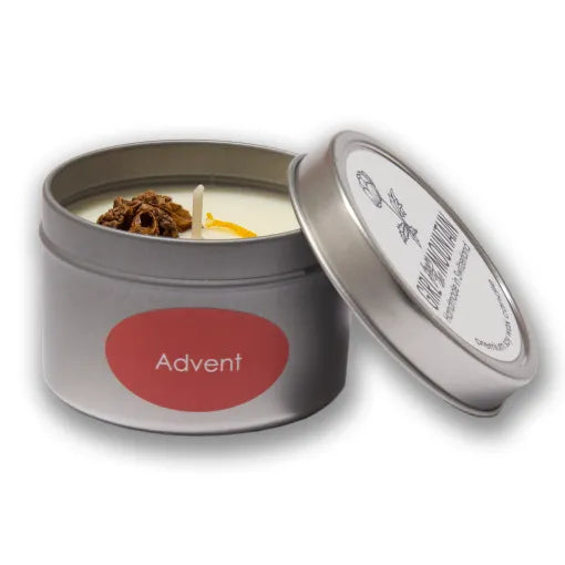 Duftkerze Advent in Aludose geöffnet